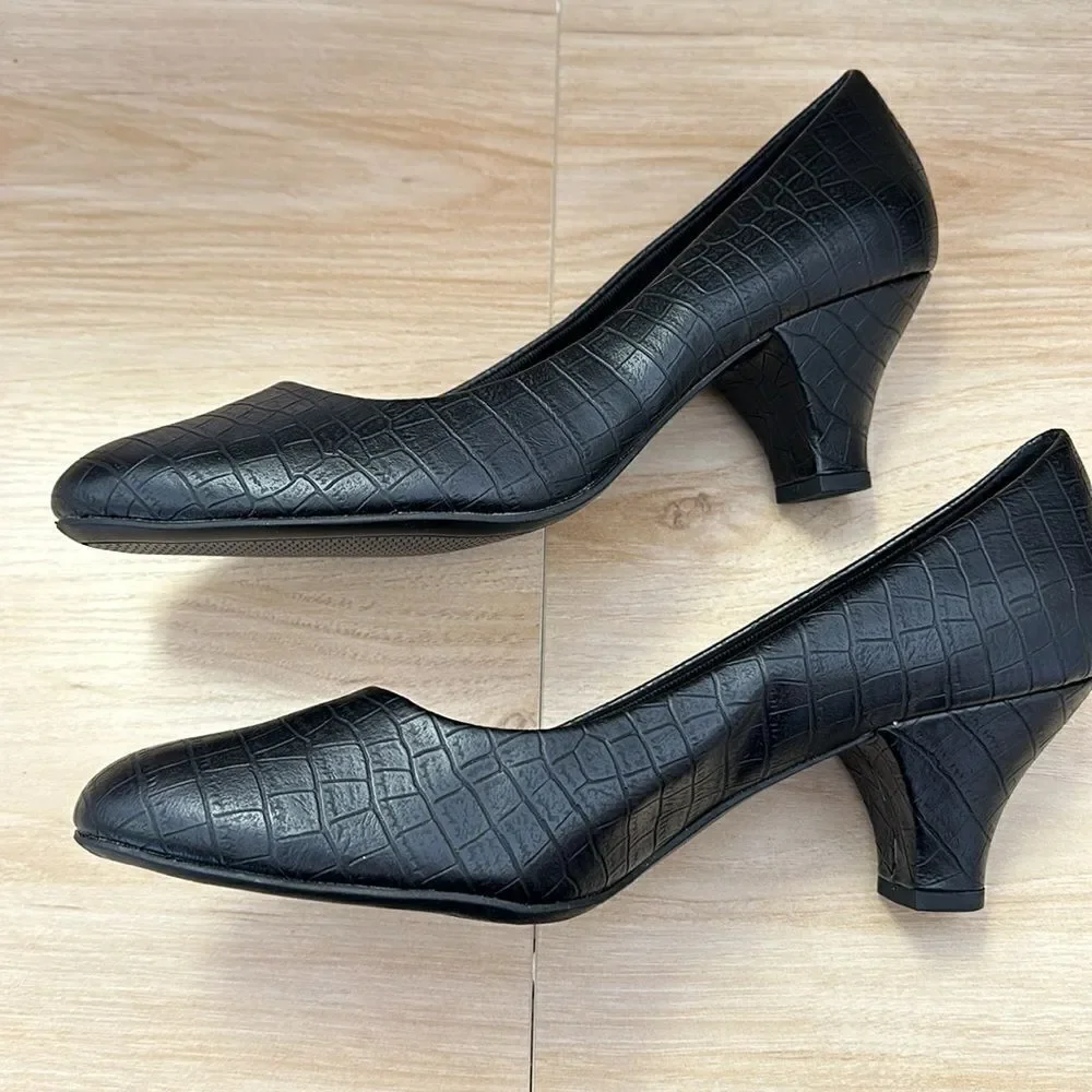 EASY STREET PUMPS *NEW*‎